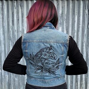 HAND EMBROIDERED DENIM VEST SIZE SMALL/MEDIUM